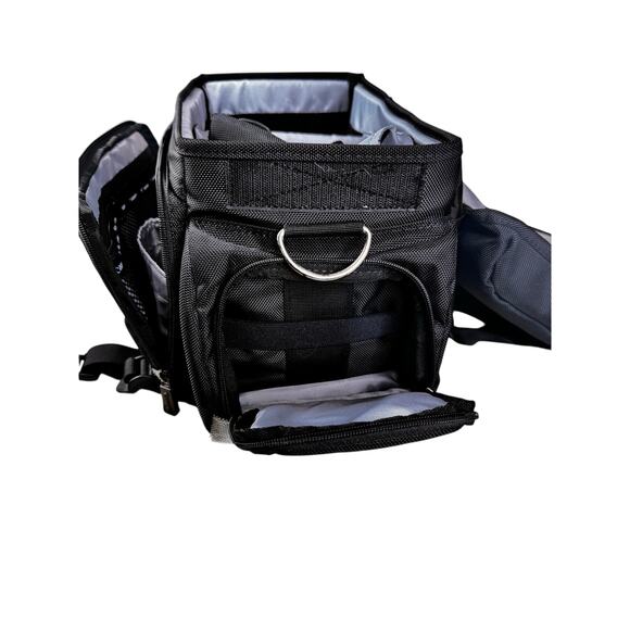 Canon 200DG Digital Gadget Bag - Black (9320A003) - Picture 5 of 16